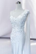 Load image into Gallery viewer, LA Merchandise LAA388B Floral Applique Stretch Wedding White Gown