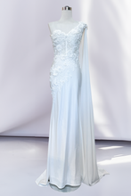 Load image into Gallery viewer, LA Merchandise LAA388B Floral Applique Stretch Wedding White Gown