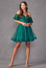 Load image into Gallery viewer, La Merchandise LAT909 Sweetheart Embroidered Homecoming Dress - EMERALD GREEN - LA Merchandise