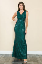 Load image into Gallery viewer, Wholesale Formal Dress V-Neck Sleeveless Sheath Prom Gown By LAF5246