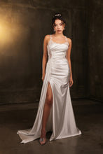 Load image into Gallery viewer, Wholesale Bridal Dress Square Neck Sleeveless Wedding Gown By LA2145