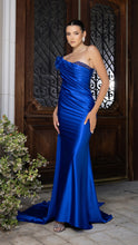Load image into Gallery viewer, Wholesale Satin Off-Shoulder Evening Gown with Floral Appliqué &amp; Draped Train Formal Dress By LA2175