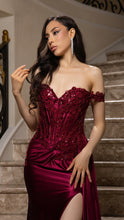 Load image into Gallery viewer, Wholesale Off-Shoulder Sequin Appliqué Satin Evening Gown Formal Dress By LA2179