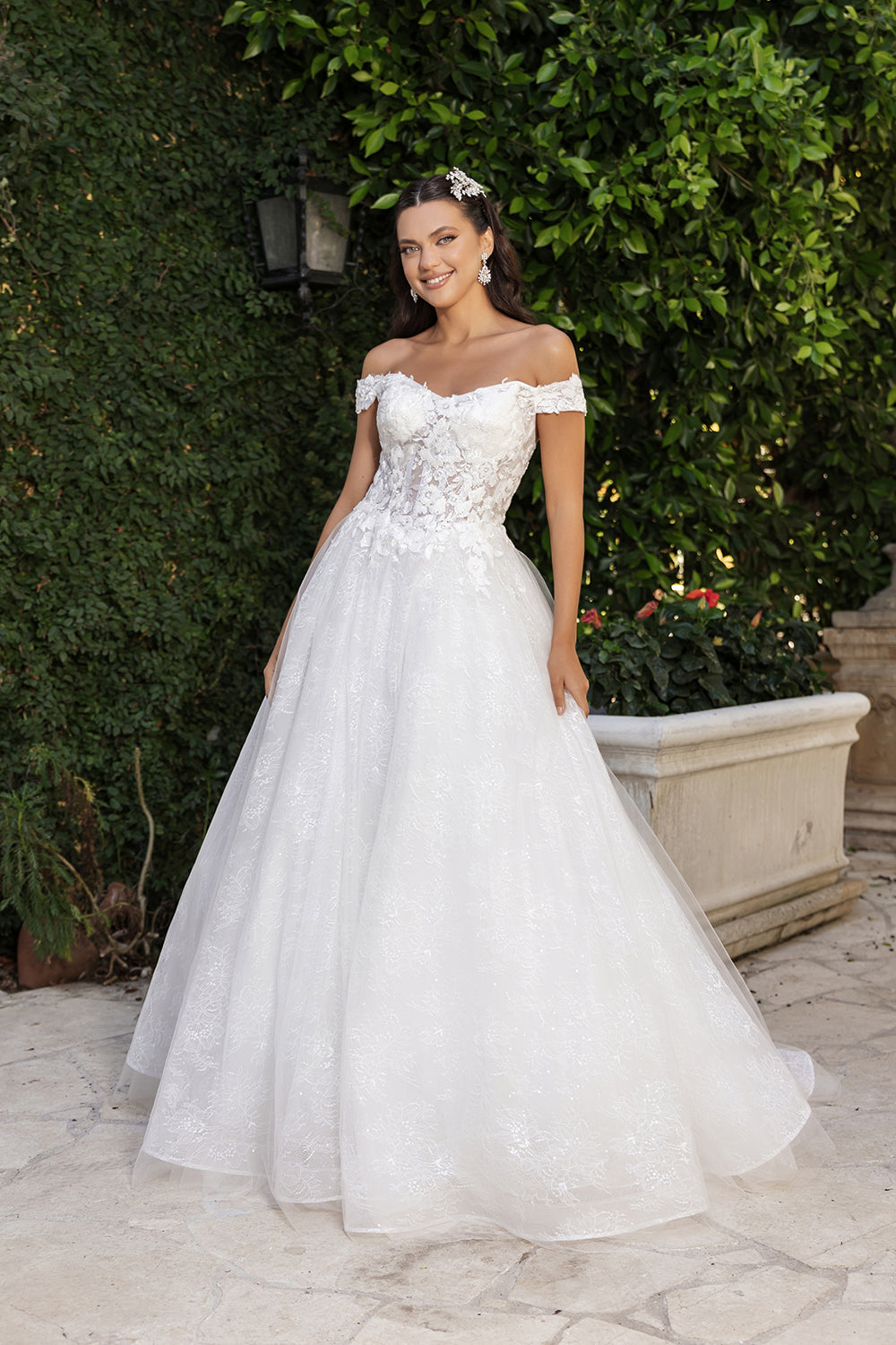 Wholesale Long Wedding Dress Off The Shoulder A-Line Gown By LA8166