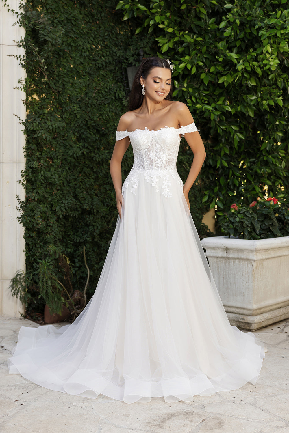 Wholesale Long Bridal Dress Off The Shoulder A-Line Gown By LA8182