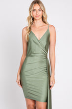 Load image into Gallery viewer, LA Merchandise LN3057 Simple V-Neck Wrap Short Bridesmaids Dress - SAGE - LA Merchandise