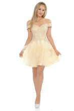 Load image into Gallery viewer, Off-Shoulder Sweetheart Lace Bodice Short Dress with Layered Tulle Skirt for Parties By LAF8130