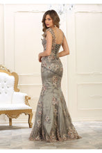Load image into Gallery viewer, Cap sleeve embroidere &amp; sequins mesh mermaid dress- RQ7629
