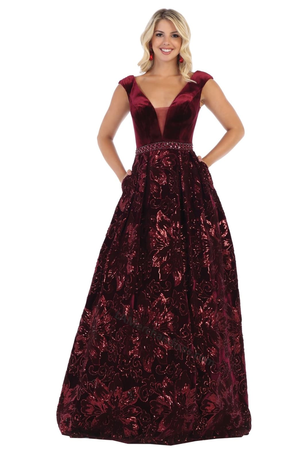 Cap sleeve sequins long velvet dress with side pockets- 
